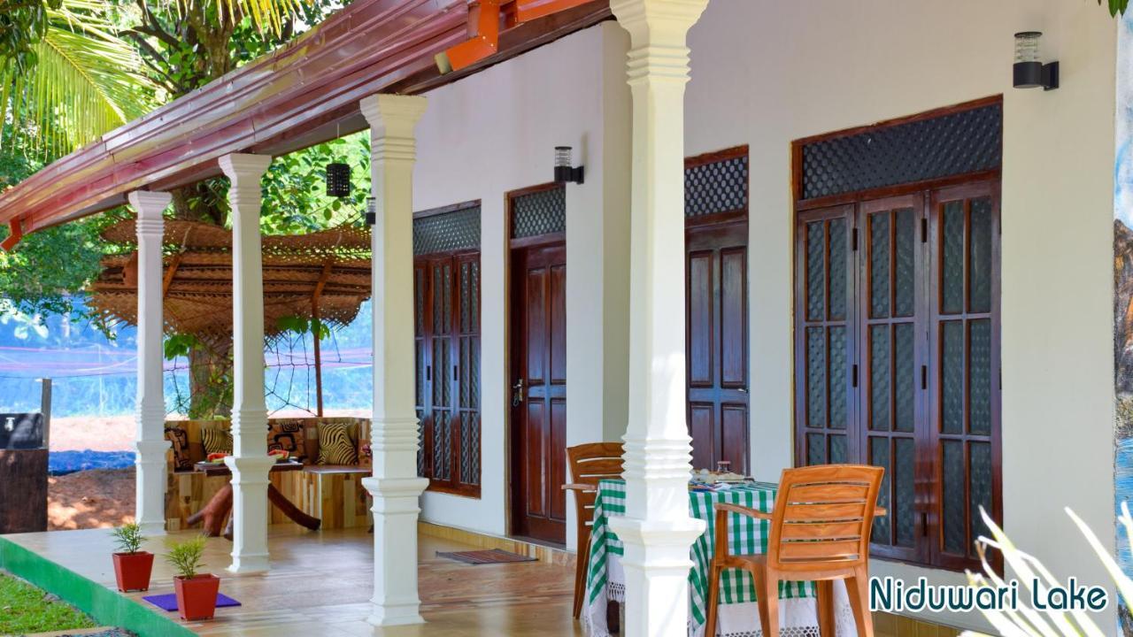 Niduwari Lake Homestay Dambulla Exterior photo