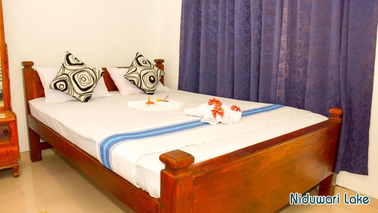 Niduwari Lake Homestay Dambulla Exterior photo